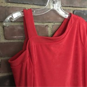 Chicos Travelers red tunic cold shoulder top size 1 / medium